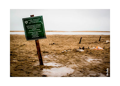 Signalisation dans les dunes.